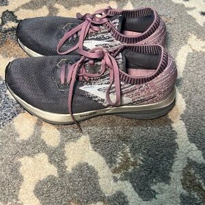 Woman’s brooks running shoes